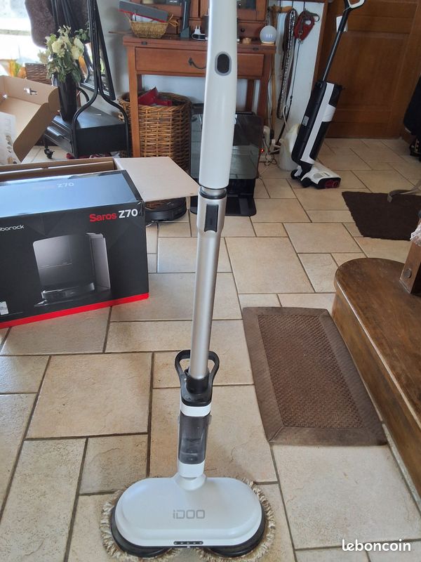 IDOO Vadrouille Électrique Sans Fil 2023 – Serpillière Rotative Pulvérisante LED 350 Ml Pour Sols Durs