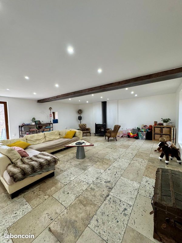 Maison 8 pièces 232 m² · à Condécourt · 232 m² · 599 000 €