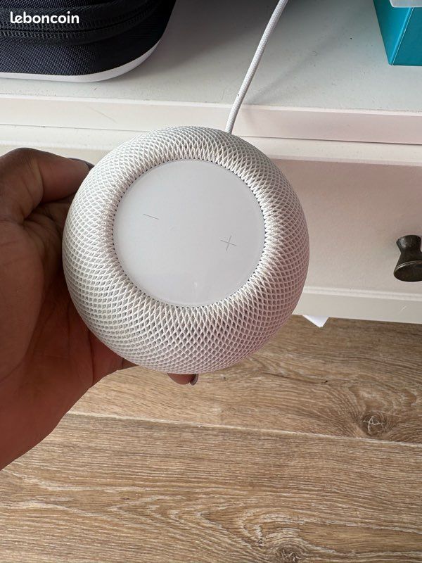 Home Pod mini (image 1)