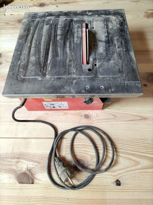 Coupe carrelage électrique (image 1)