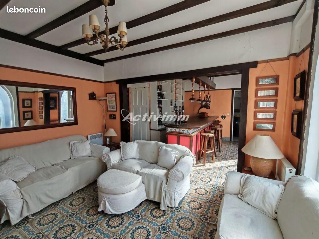 Maison 8 pièces 135 m² · à Hesdin-la-Forêt · 135 m² · 170 000 €