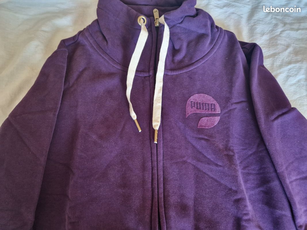 Ensemble jogging femme Puma, Vêtements