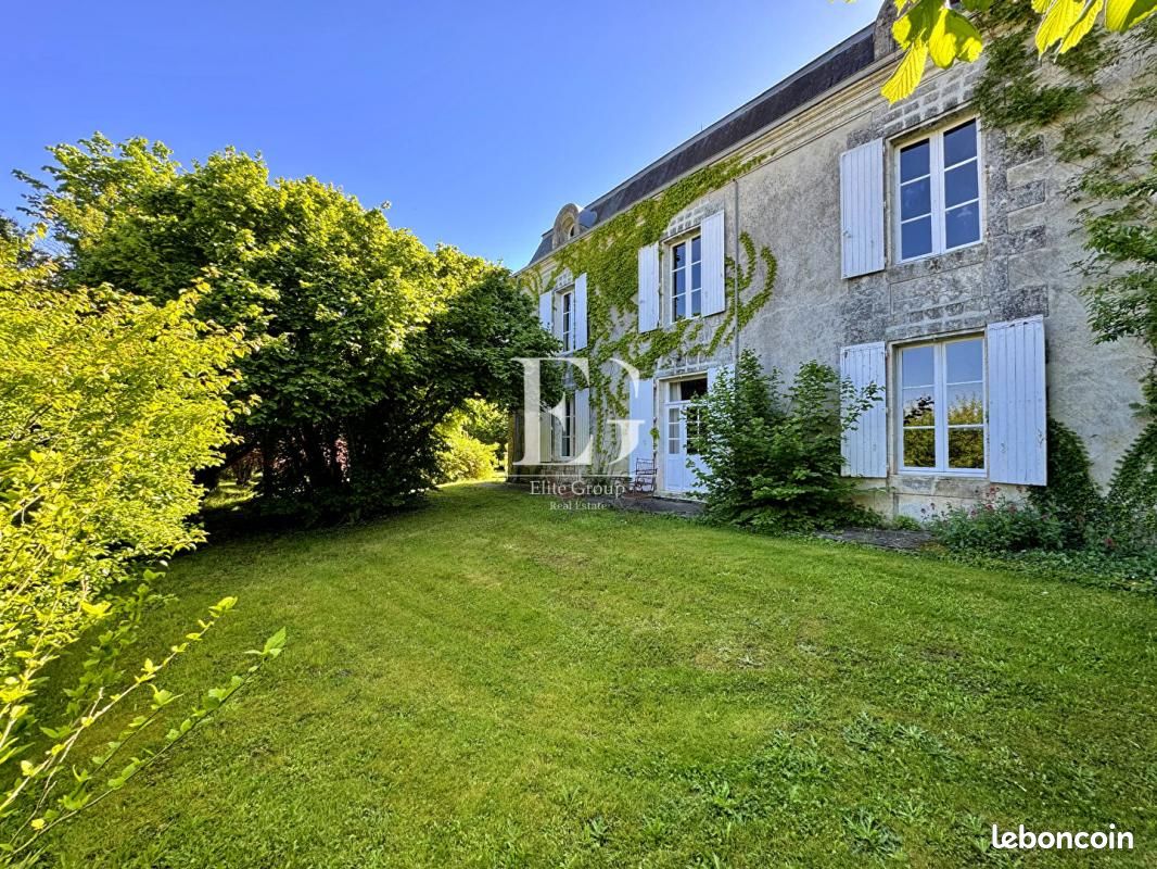 Maison 7 pièces 260 m² - Vars 16330 (image principale 14)