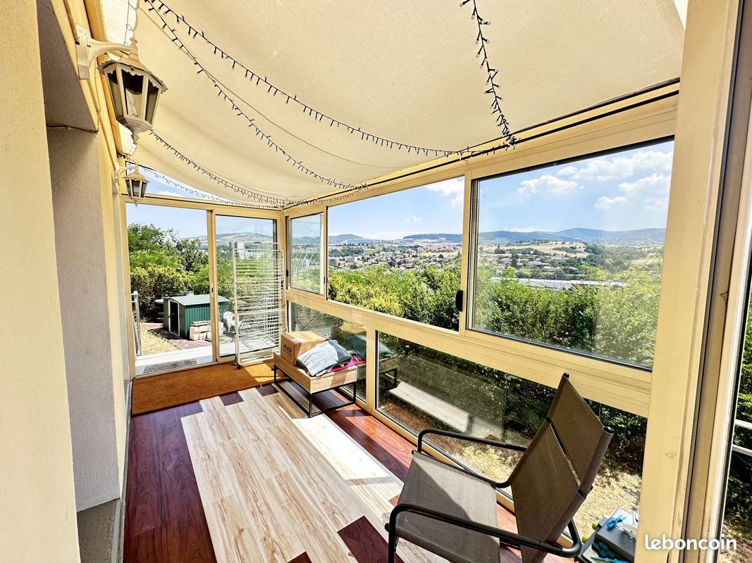 Maison 6 pièces 135 m² · à Genilac · 135 m² · 320 000 €