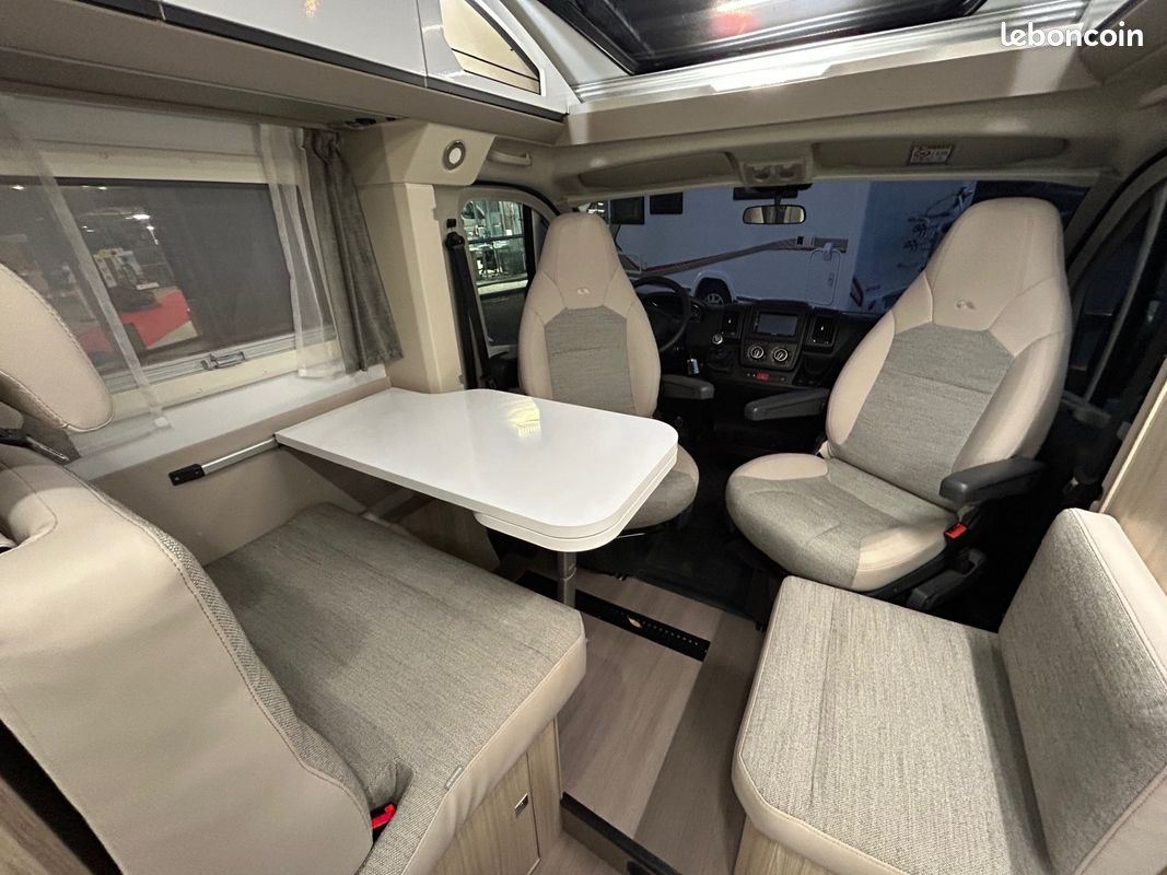 Camping-car ADRIA COMPACT SP AXESS 2023 - Citroën Jumper 2.2l 140cv (image 3)