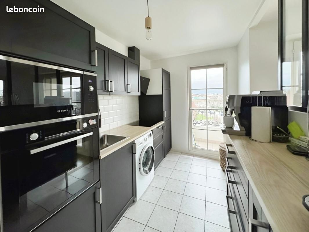 Appartement 2 pièces 50 m² · à Maisons-Laffitte · 50 m² · 1 327 €/mois