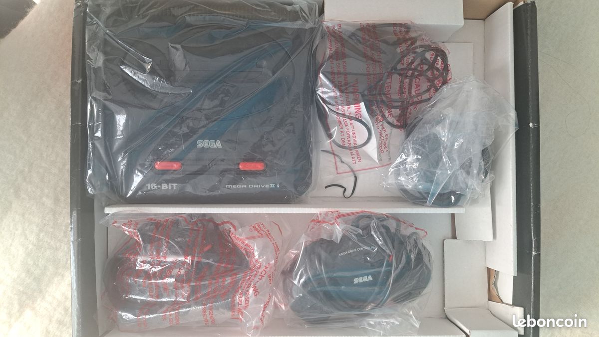 Alimentation d'origine Sega Mégadrive 2 ( Référence: MK-1636-18