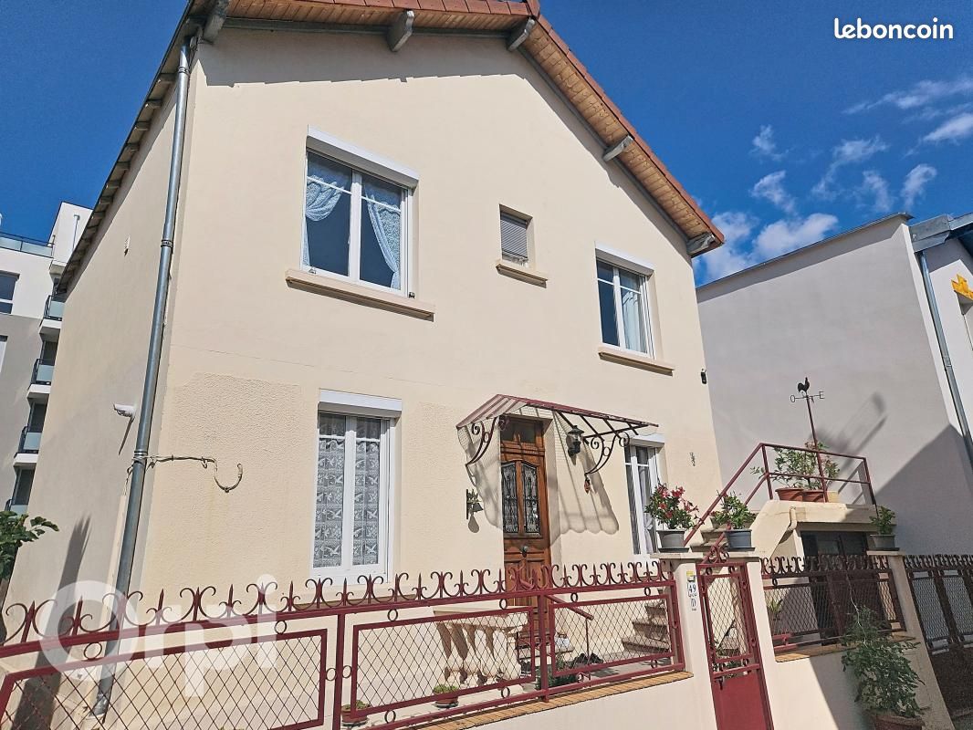 Maison 3 pièces 105 m² · à Clermont-Ferrand · 105 m² · 245 500 €