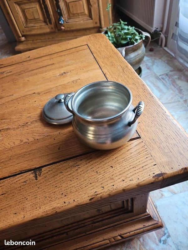 Petite bonbonnière vintage étain (image 3)