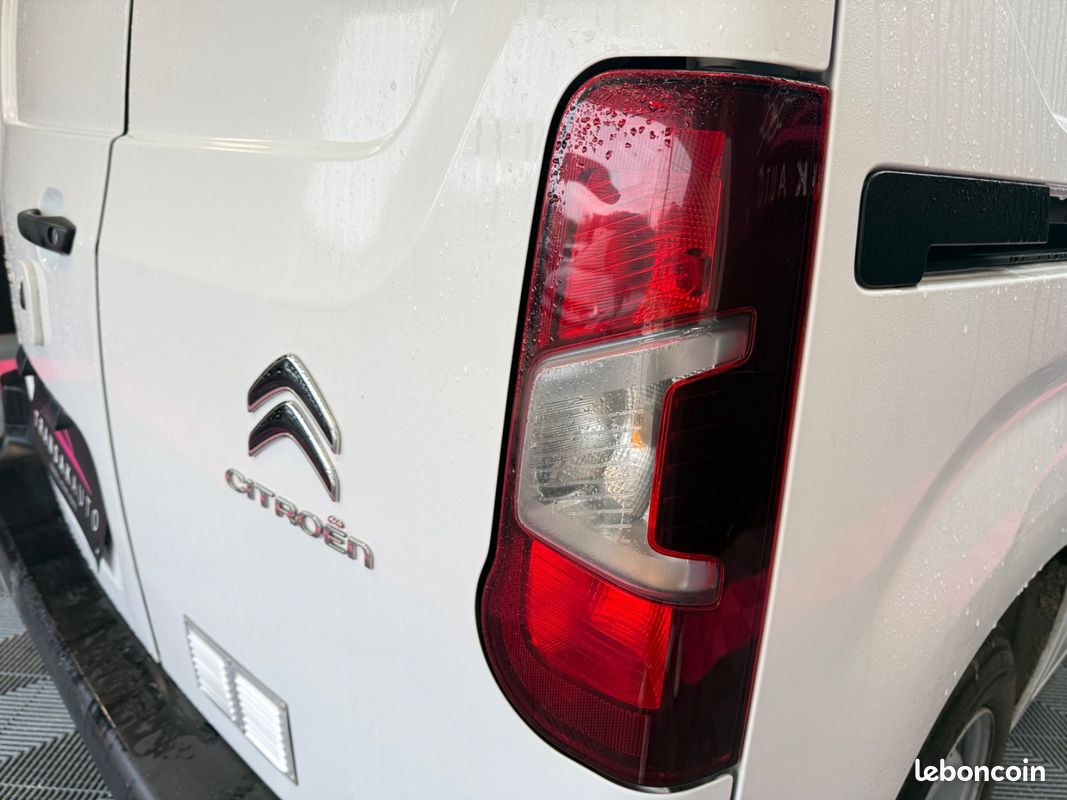 CITROEN BERLINGO Taille M BlueHDi 100 BVM Shine / ENTRETIEN COMPLET (image 17)