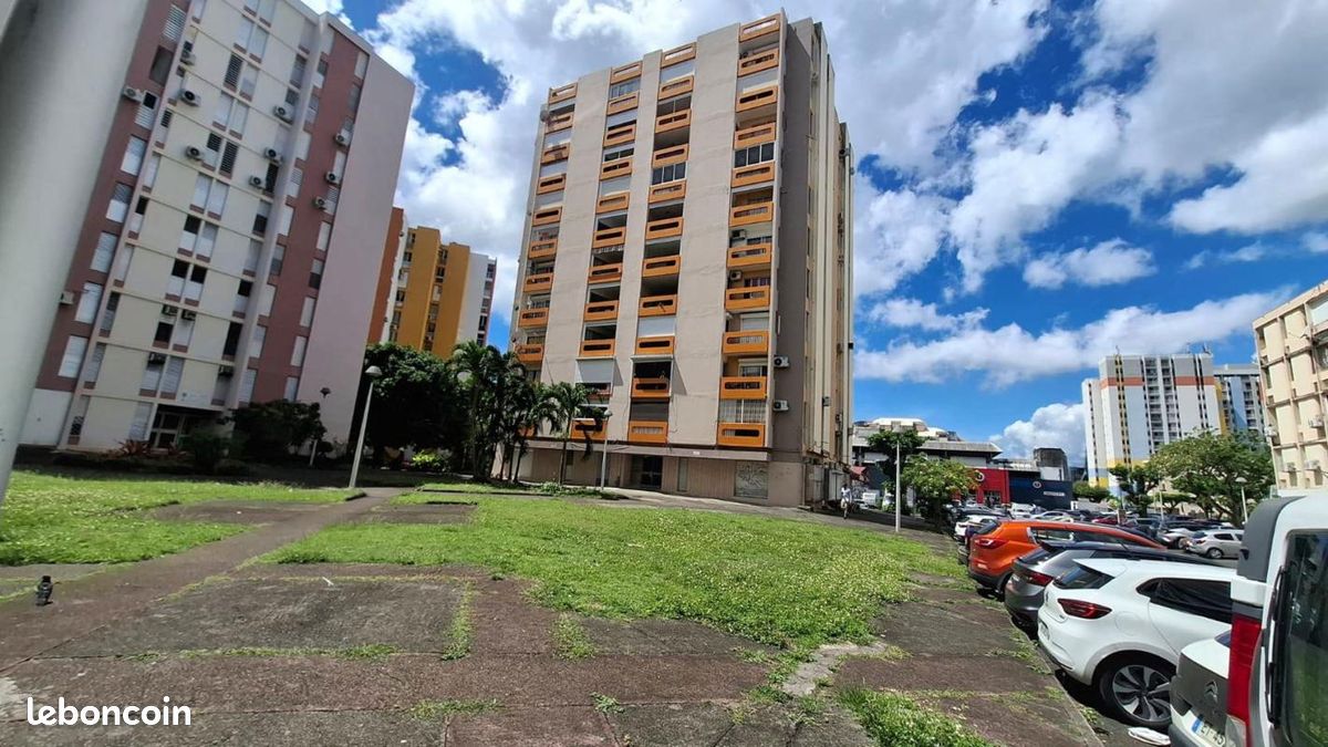 Appartement 4 pièces 94 m² · à Pointe-à-Pitre · 94 m² · 150 000 €