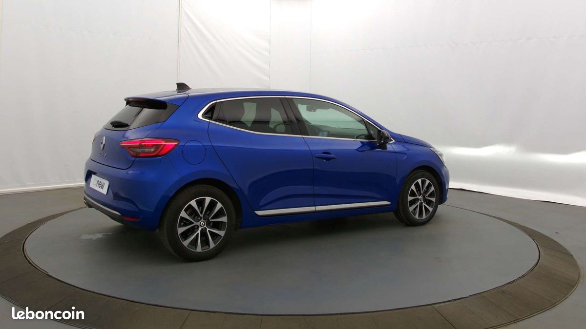 Renault clio tce 140 techno (image 9)
