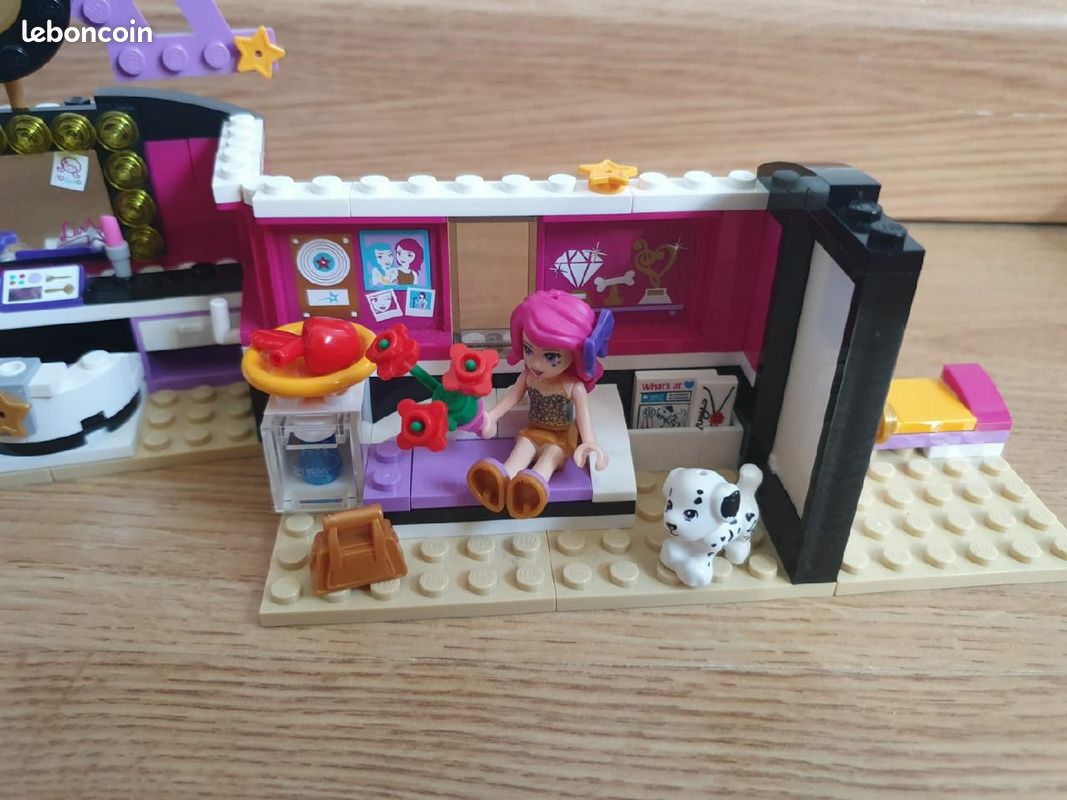 Lego Friends 41104 - La loge de la chanteuse (image 2)