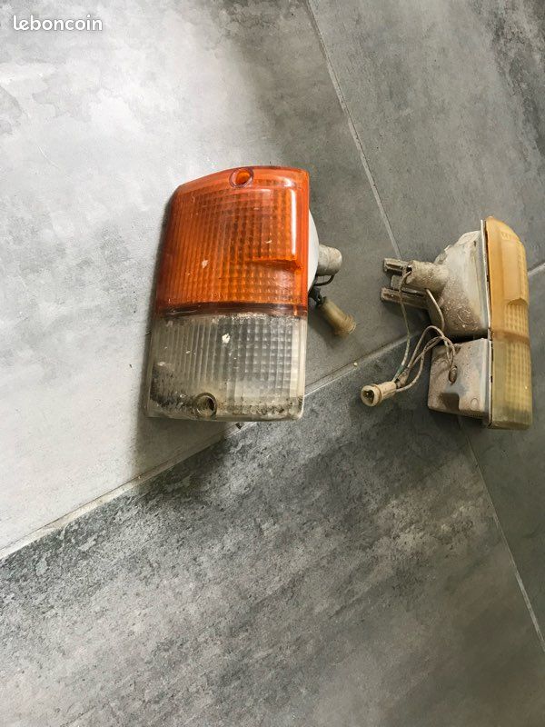 Phare clignotant pajero 1 (image 1)