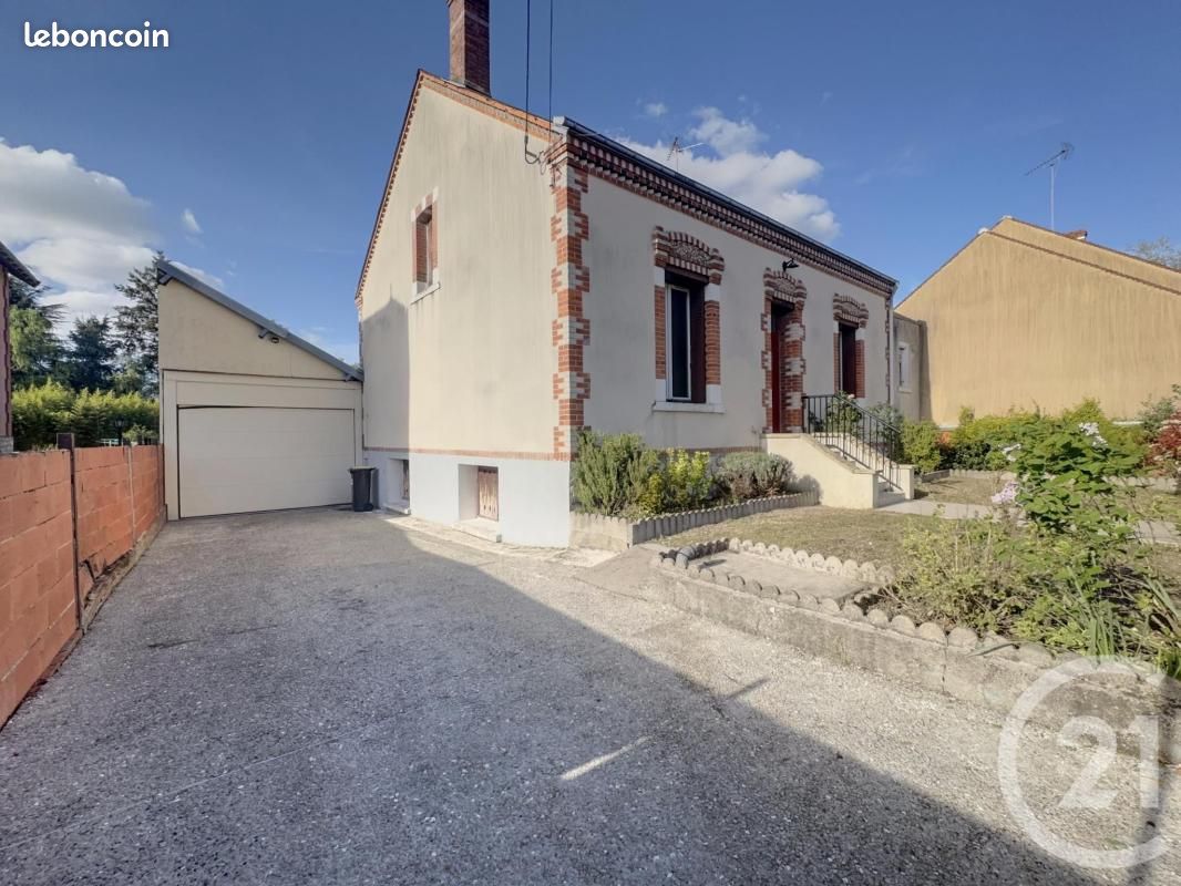 Maison 5 pièces 138 m² · à La Ferté-Saint-Aubin · 138 m² · 299 900 €