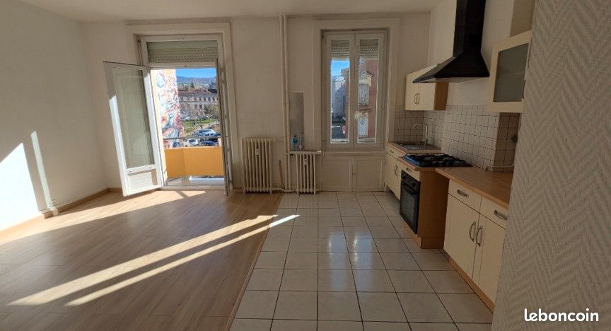 Appartement 2 pièces 58 m² · à Saint-Étienne · 58 m² · 59 000 €