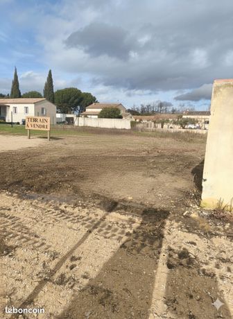 Terrain 1136 m² SAZE