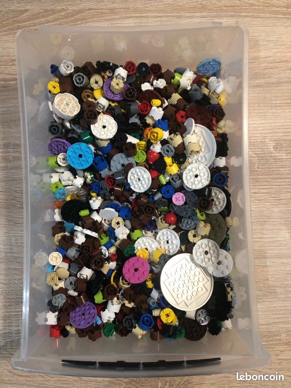 Pièces Légo rondes et plates. 1kg (image 1)