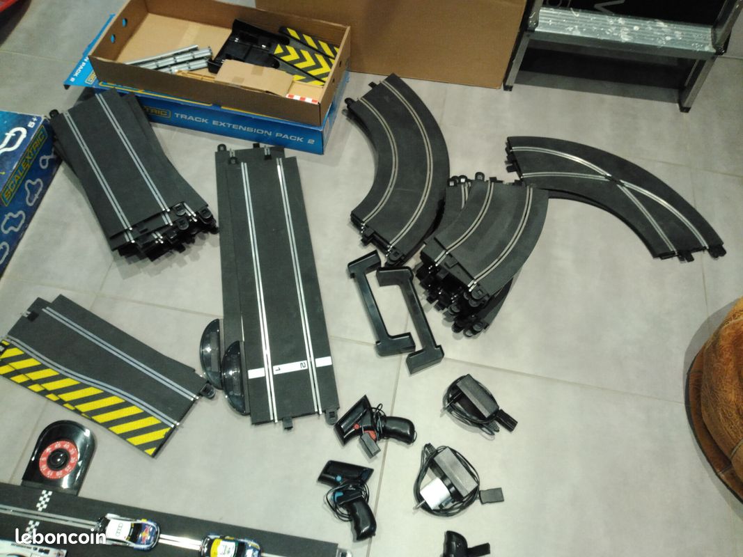 5 Jantes Chromées Type 'grand Roue' Pour Scalextric - Années 70 - Pièces Détachées Occasion TBE