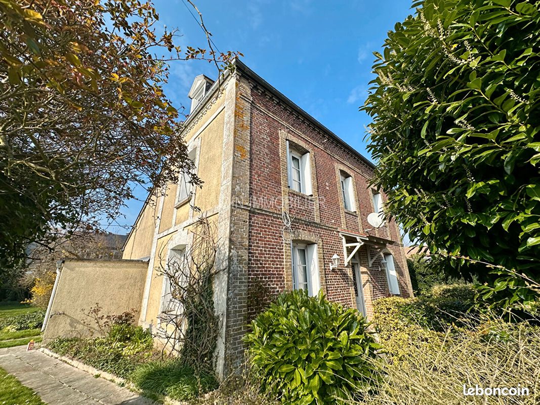 Maison 8 pièces 149 m² · à Dieppe · 149 m² · 294 000 €