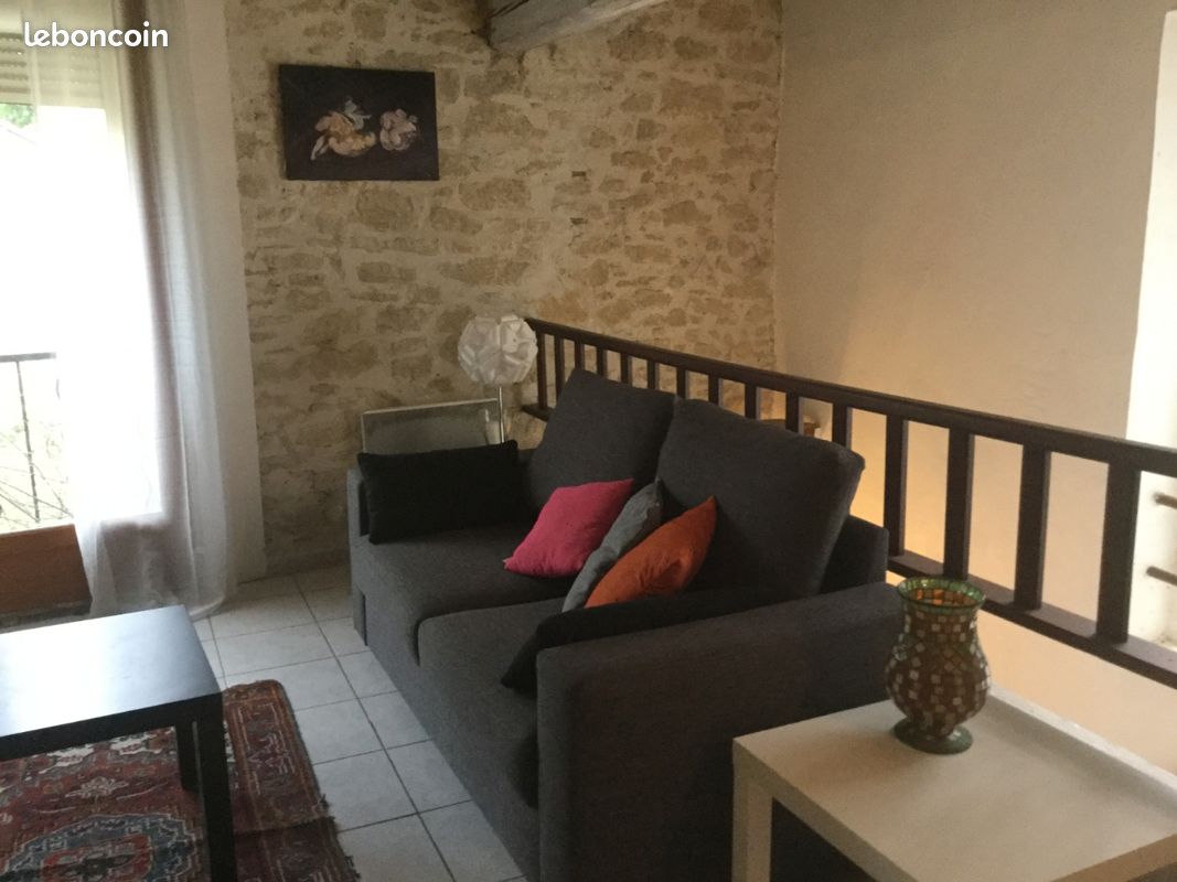 Appartement 1 pièce 40 m² · à Roquemaure · 40 m² · 500 €/mois