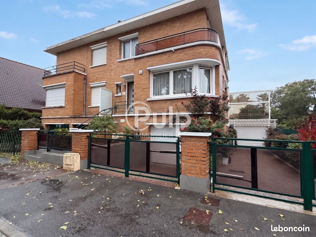 Maison 8 pièces 151 m² · à Douai · 151 m² · 295 000 €