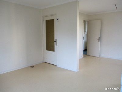 Appartement 3 pièces 55 m² · à Poissy · 55 m² · 857 €