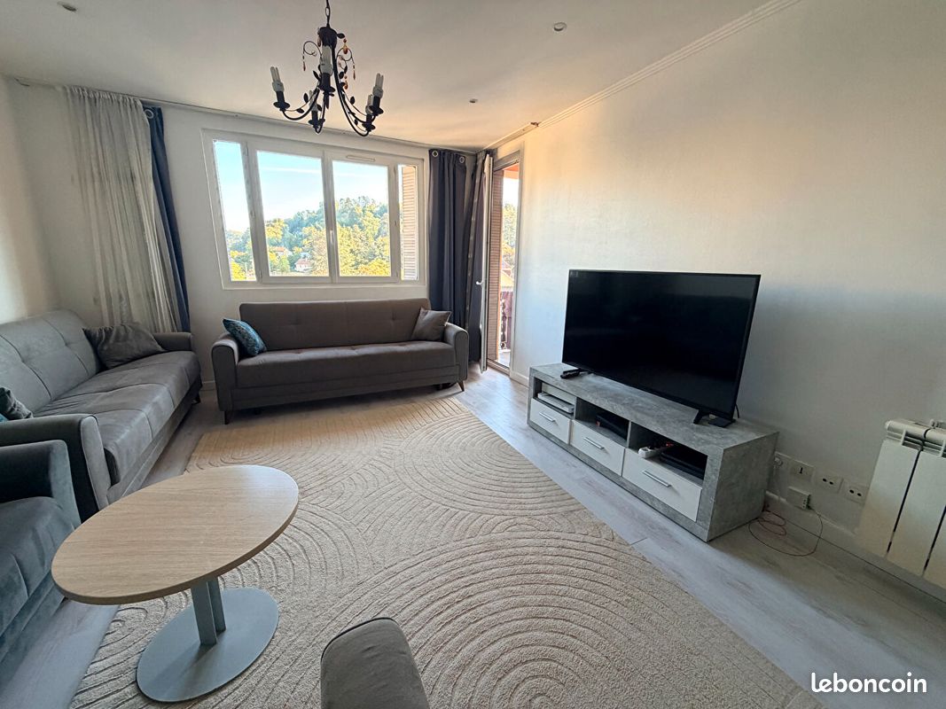 Appartement 3 pièces 65 m² · à Bourgoin-Jallieu · 65 m² · 695 €/mois