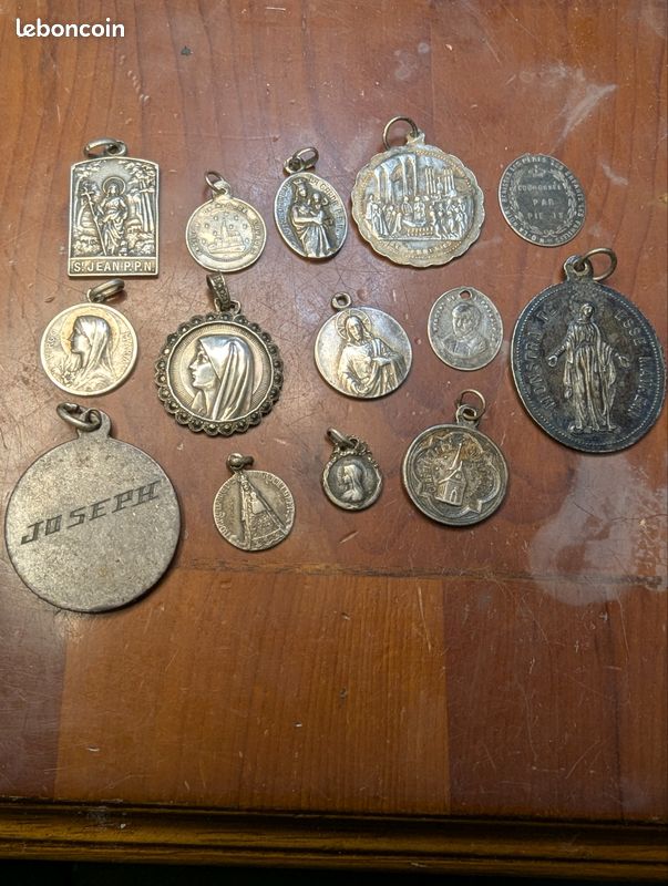 MEDAILLE RELIGIEUSE ANCIENNE/ Notre Dame De Liesse Ppn. Metal Argente