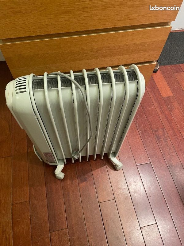 Chauffage / radiateur électrique bain d’huile De’Longhi 2000w (image 1)