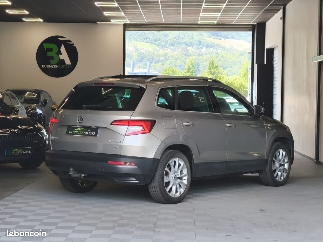 SKODA KAROQ 2.0 TDI 150cv 4x4 DSG7 Style / Toit Ouvrant / Attelage / CarPlay / (image 9)