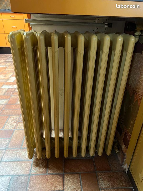 Radiateur en fonte hauteur 72 cm (image 1)