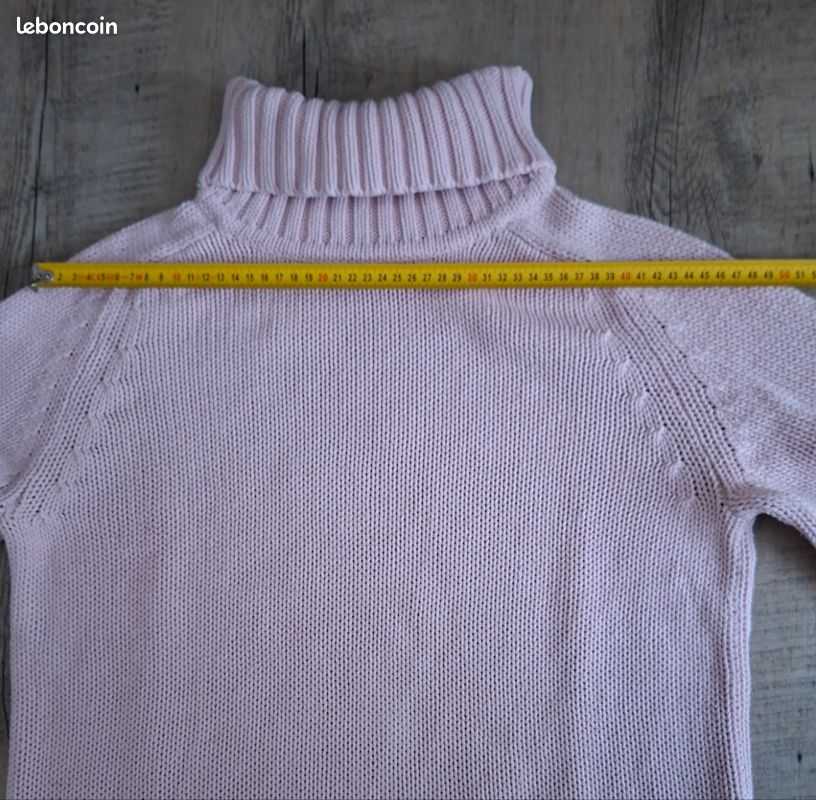Pull sweat rose neuf avec strass Naf Naf taille S - Vêtements