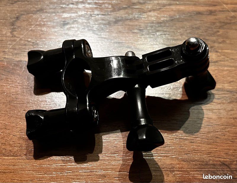 Gopro Hero 3+ avec écran et accessoires (image 9)
