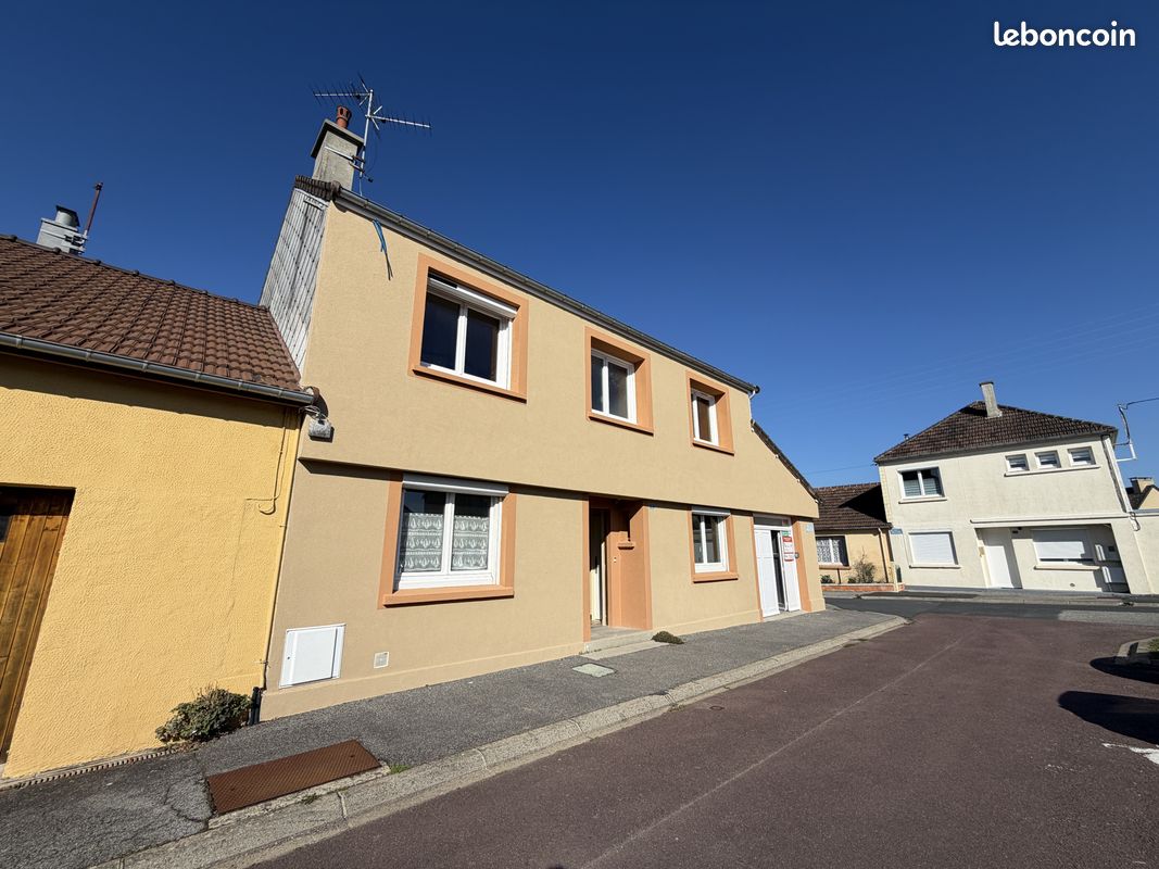 Maison 6 pièces 96 m² · à Carentan-les-Marais · 96 m² · 1 279 €/mois
