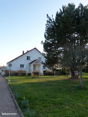 Maison 6 pièces 390 m²