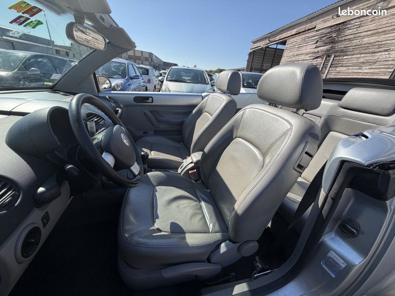 Volkswagen BEETLE CAB 2.0 115CH CARAT (image 14)