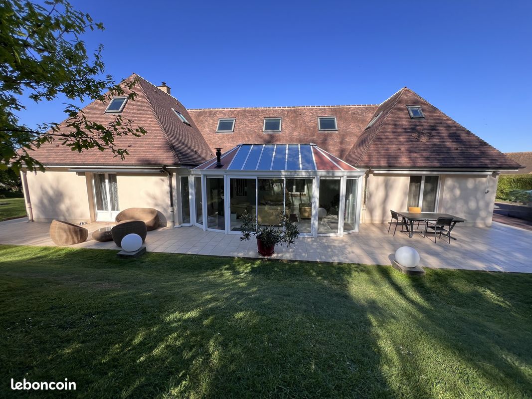 Maison 7 pièces 208 m² · à Cormeilles · 208 m² · 577 500 €