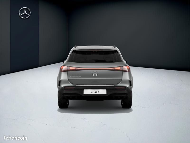 Mercedes EQA 250+ AMG Line (image 4)
