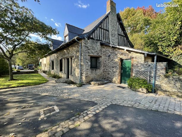 Propriété 7 pièces 200 m²