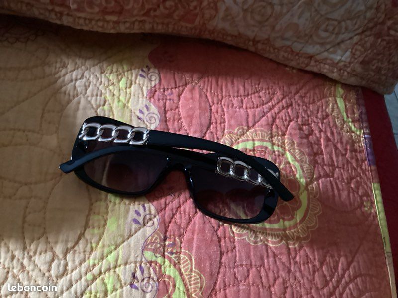 Lunette solaire femme (image 3)