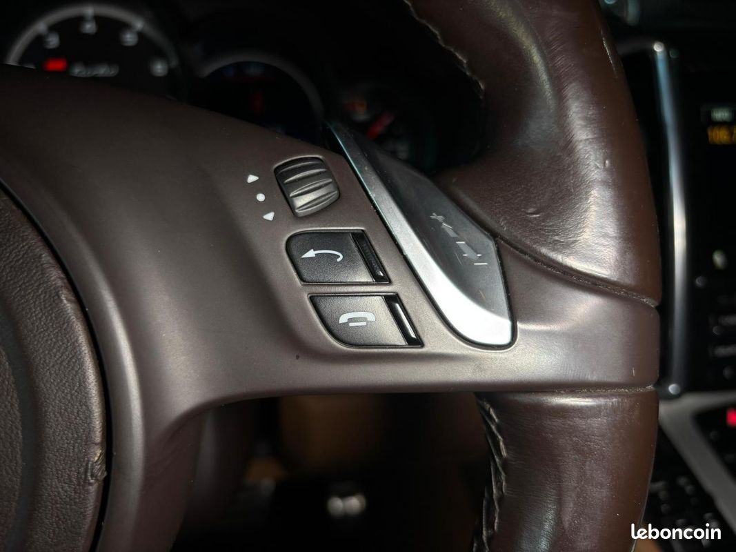 PORSCHE CAYENNE Turbo 4,8i V8 ? 500 ch ? 4 sièges chauffants ? Toit ouvrant (image 21)