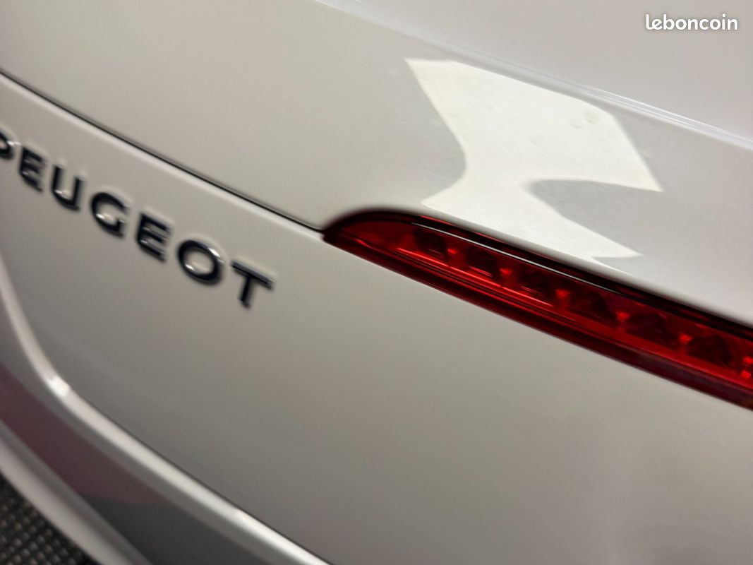 PEUGEOT RCZ 1.6 THP 155ch (image 28)