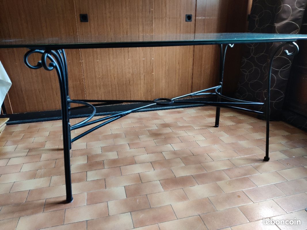Table (image 2)