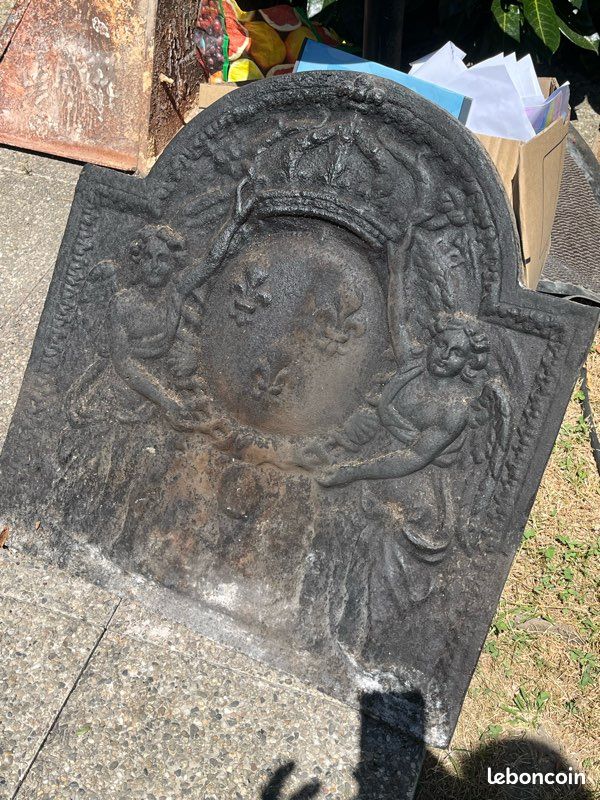 Plaque de fond de cheminée (image 1)