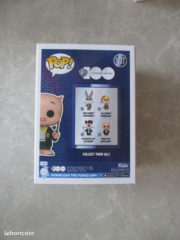 POP FUNKO 1337 PORKY PIG HUFFLEPUFF Figurine (image 3)
