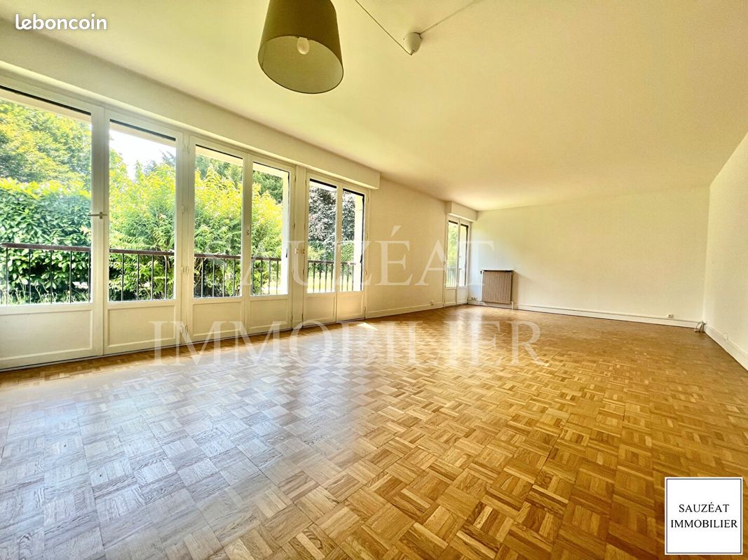 Appartement 5 pièces 98 m² · à Châtenay-Malabry · 98 m² · 1 916 €/mois