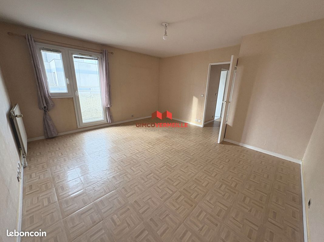 Appartement 1 pièce 35 m² · à Montigny-le-Bretonneux · 35 m² · 185 000 €