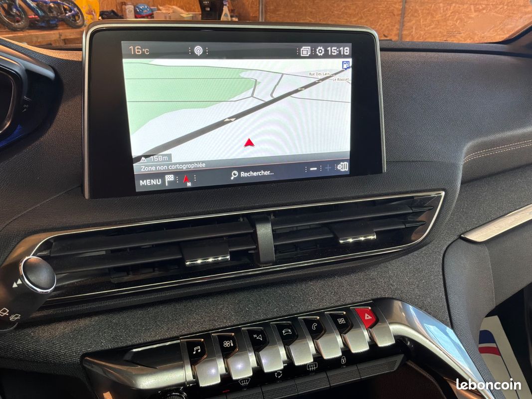 PEUGEOT 5008 BlueHDi 130 CV SS BVM6 GT Line (image 27)