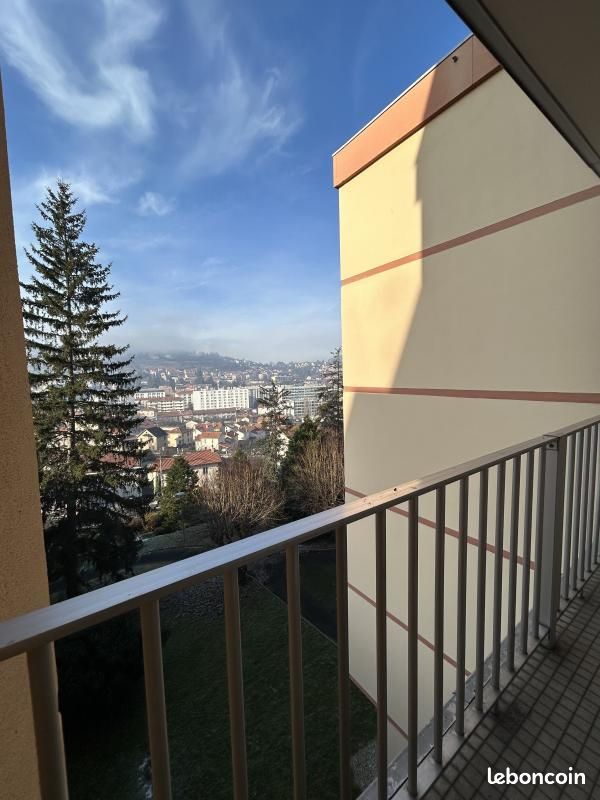 Appartement 3 pièces 67 m² · à Le Puy-en-Velay · 67 m² · 646 €